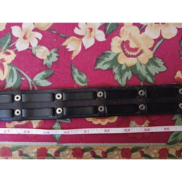 Levis Genuine Leather Belt 38/40 Adjustable With Metal Buckle - Picture 7 of 10